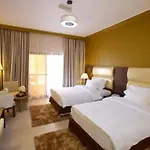 Up Town Hotel